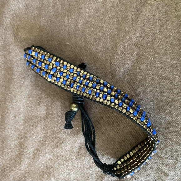 Blue Beaded drawstring bracelet. - Picture 3 of 4